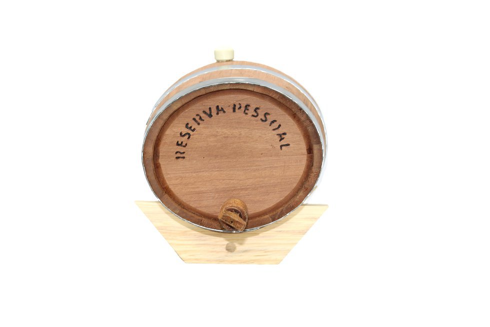 Barril De Cachaça Jequitibá Vermelho Oval 5 Lt - Tanoaria Santo Antônio